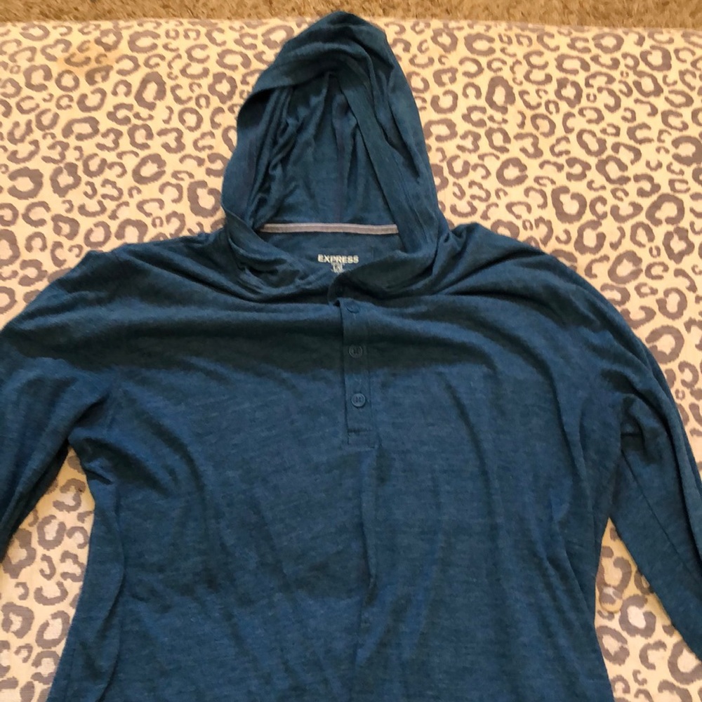 Men’s long sleeve tee with hoodie
